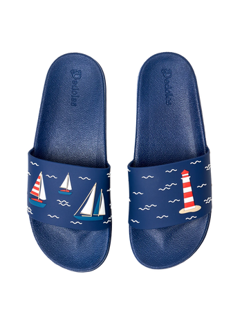 Весели чехли Лодки в открито море