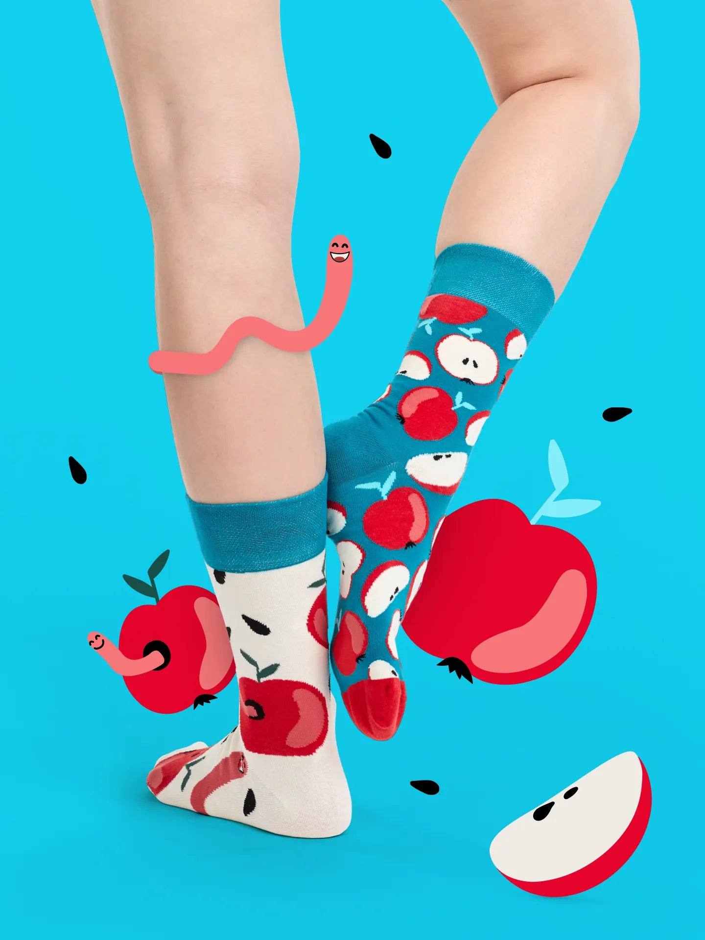 regular-socks-red-apple-02-5d/5dfb7a69441c01ebddba8f5122e8318aeaf1c8cb