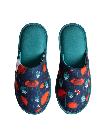 slippers-ladybugs-poppy-flowers-60/60aa77c1496aace92447f427c30edb7efaab1cf0