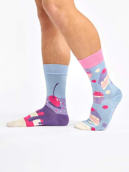 bamboo-regular-socks-cherry-cake-02-6d/6db03da3e7a94720dde948c7f7e2131c8ef747d2