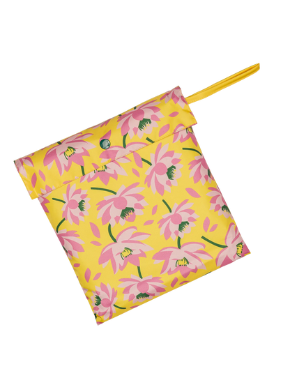 raincoat-spring-waterlillies-93/937387838d2951542642b1efb1123a19be8904bf