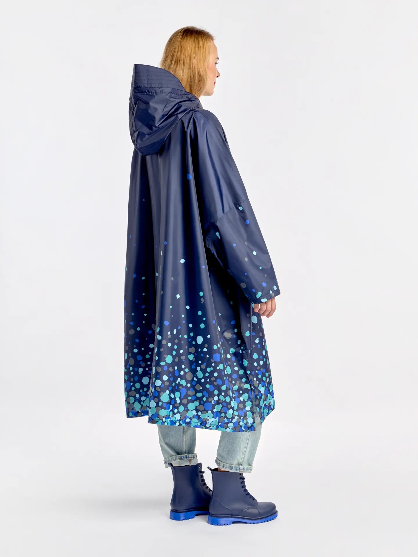 raincoat-raindrops-95/9575309bb3a35a41e99aa4fb5c0bec85cfc89769