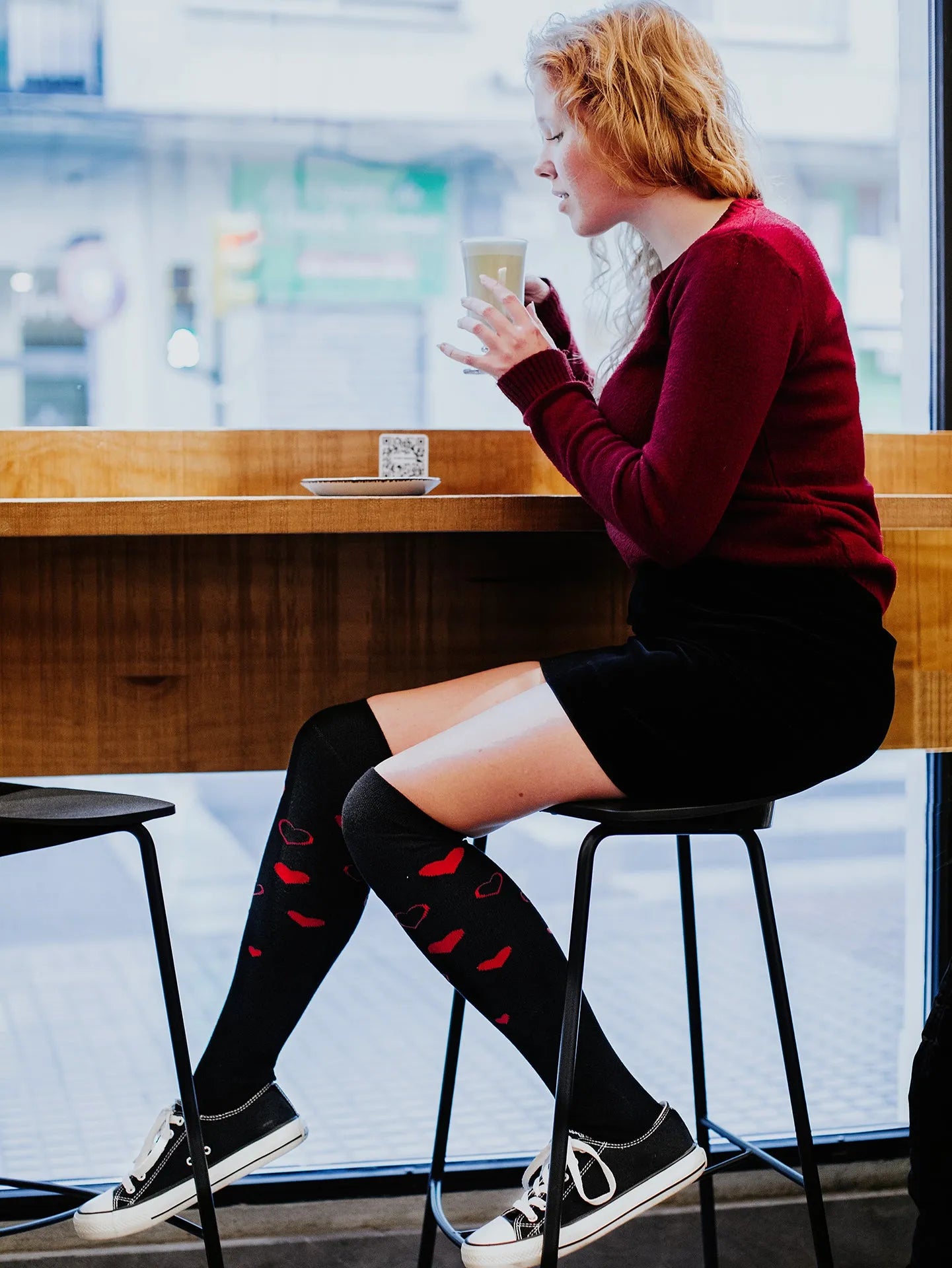 over-the-knee-socks-love-hearts-a2/a2206529b82f85daa00b0db70e40292936bbe556