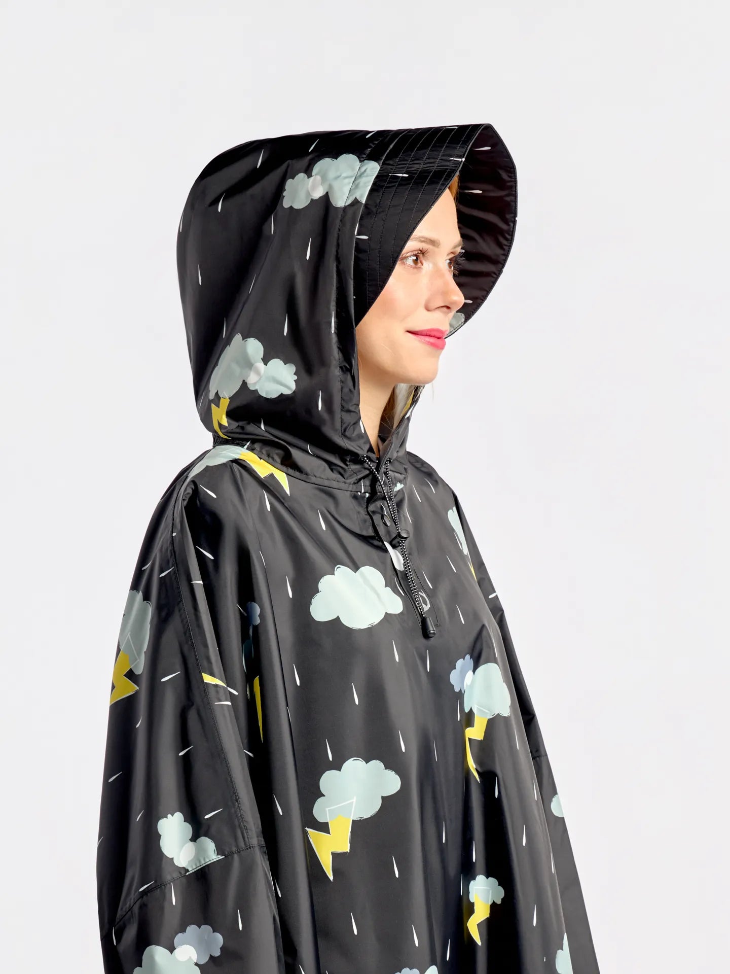 raincoat-storm-c7/c7f6b909332f31f3ec55614460280921600351d1
