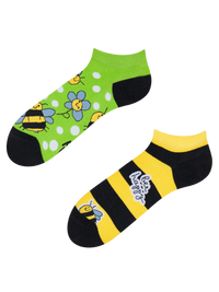 ankle-socks-bees-02-dd/ddc10efac2186ce0ab1917448021752061da74b2