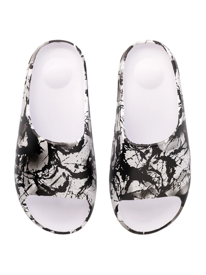 chunky-slides-black-white-stains-e1/e1d62a882e9f71984653e3817cae4b13a4585339