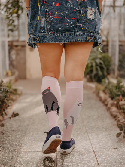 knee-high-socks-black-white-cat-f6/f6ab8ec0de59be5275f07f9e98868d91d570f01f